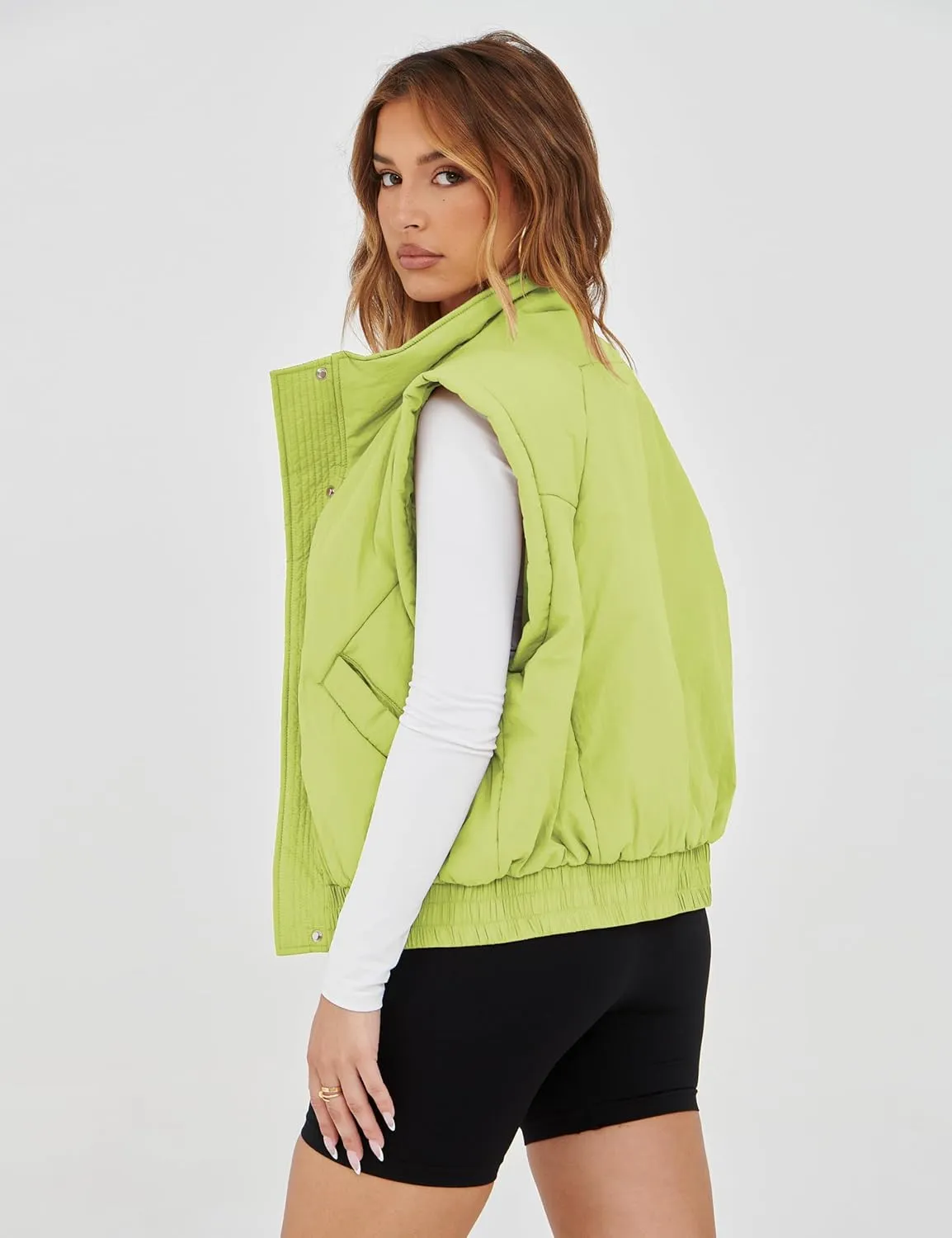 UANEO Womens Crop Vest Cropped Puffer Vest Quilted Lightweight Padded Gilet with Pockets