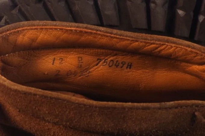 USA-Made Suede Walk-Over Plain Toe Chukka Boots - Size 12D/B